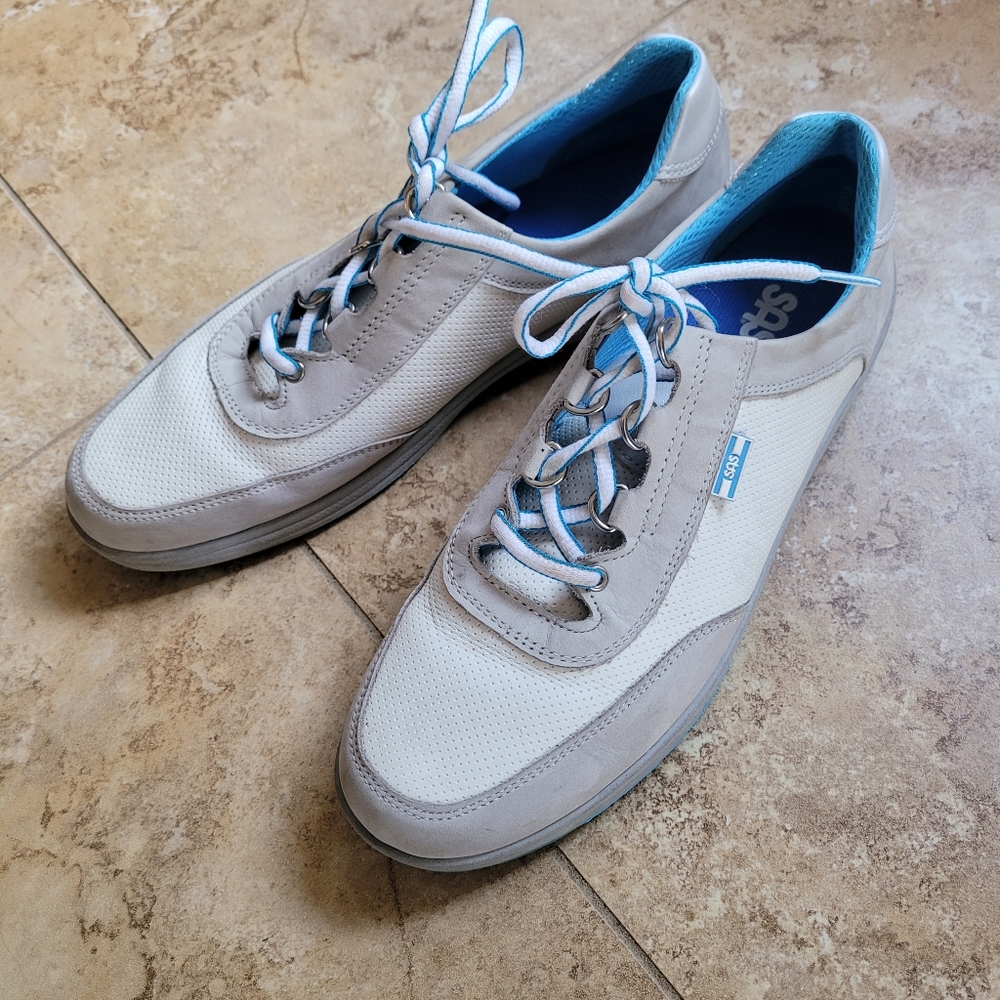 SAS Sporty Gray White Lace Up Sneakers SZ US 9 Narrow